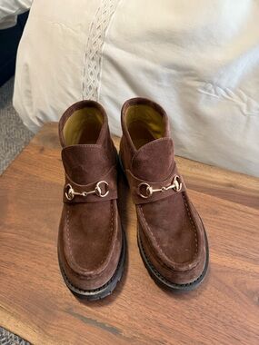 Womens Brown Suede boot with horsebit (39 eu)